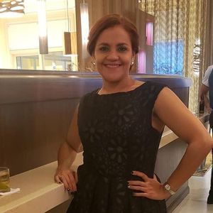 Meet your Posher, Ana